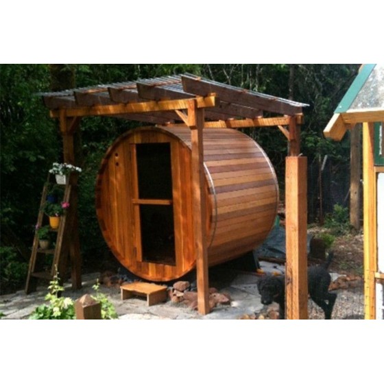 Sauna Barrel Rustic 2 places - photo du produit sur une terrasse