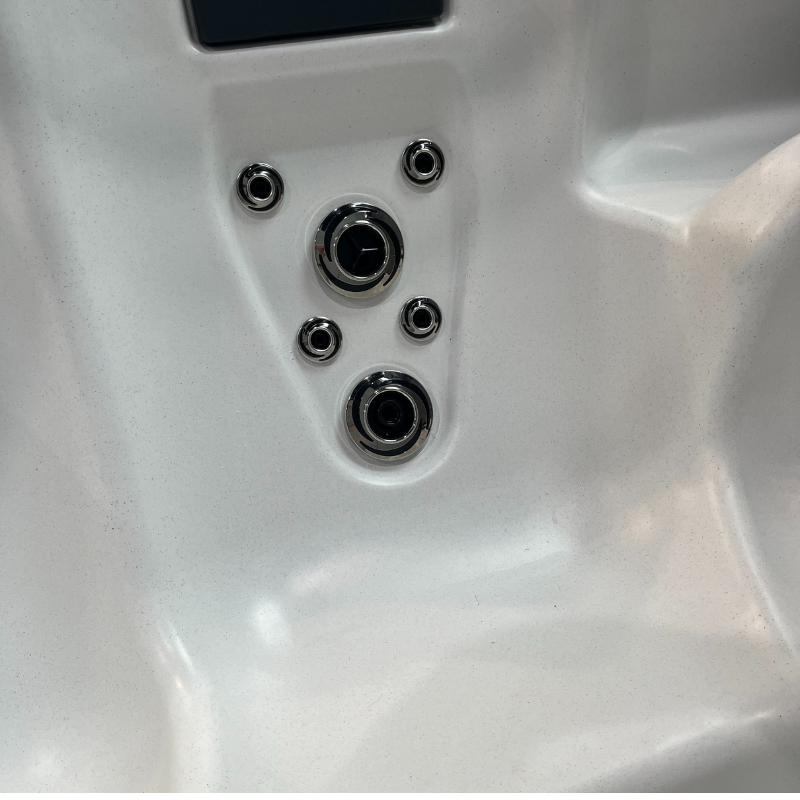 Spa 4 places + 1 place enfant - Hendaye Spa 4 places + 1 place enfant - Hendaye