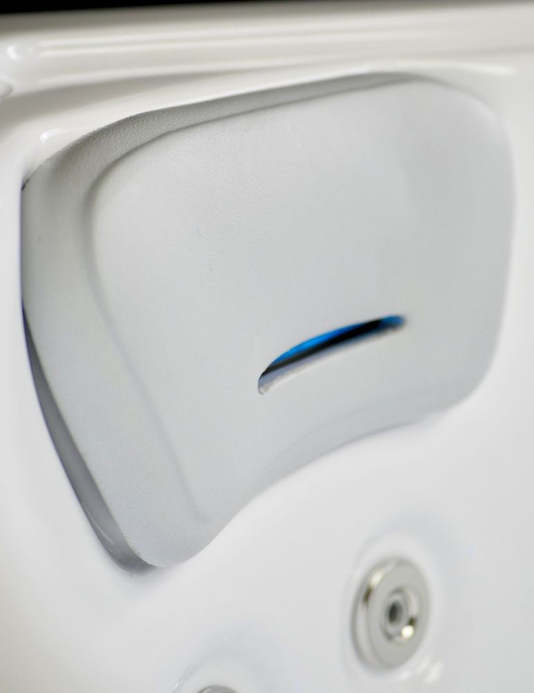 Spa 4 places Bali – Hydromassage et balnéothérapie pour 3 à 4 personnes Spa 4 places Bali – Hydromassage et balnéothérapie pour 3 à 4 personnes